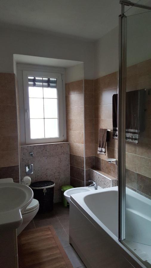 Casa Bizza Apartment Vercana Ngoại thất bức ảnh